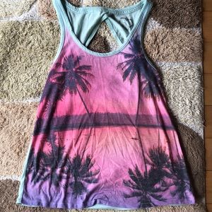 Comfortable tank top with back design + palm trees